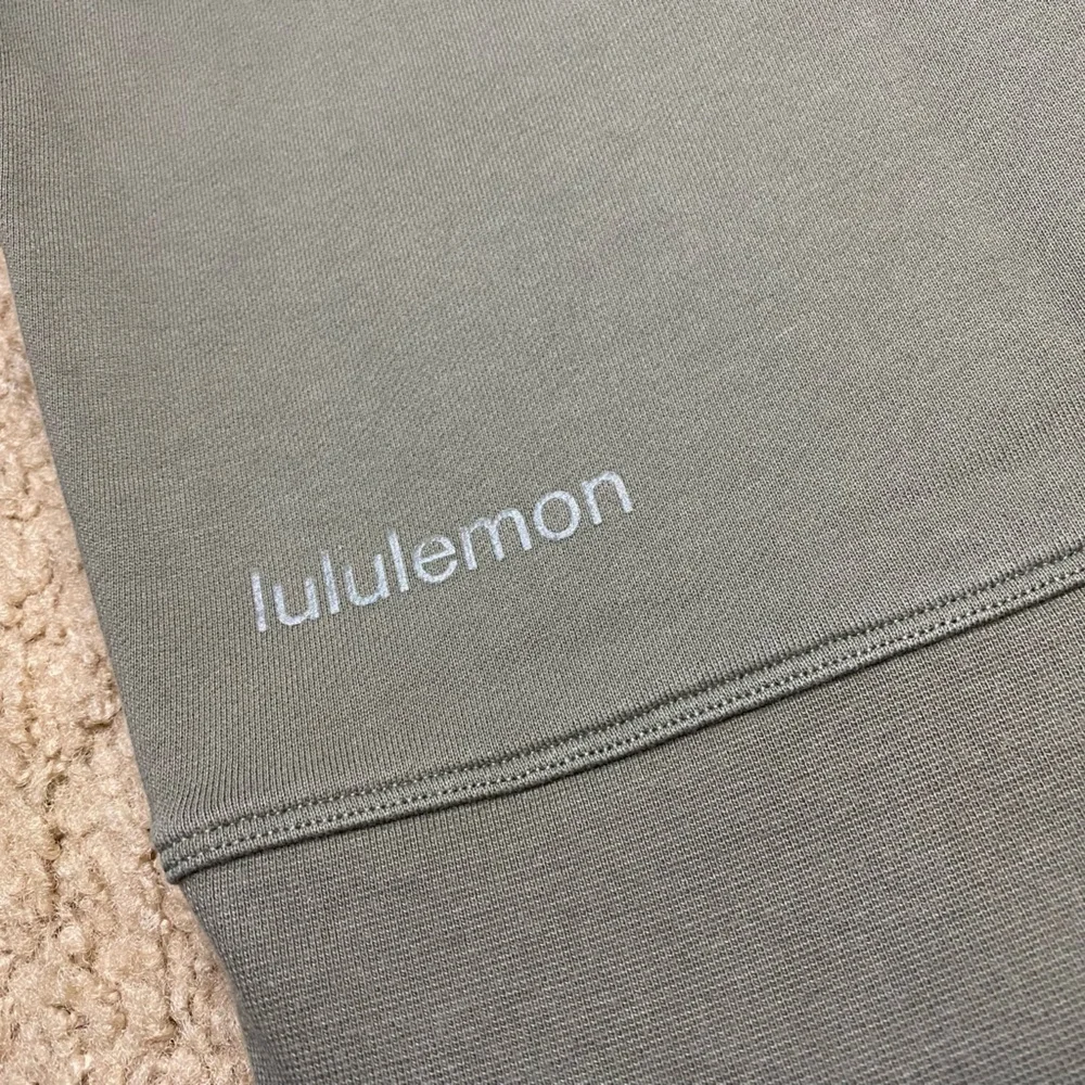 Lululemon Perfectly Oversized Cropped Crew *Softstreme™ Green Twill